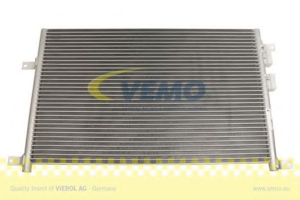 Радиатор кондиционера VEMO V24-62-0001