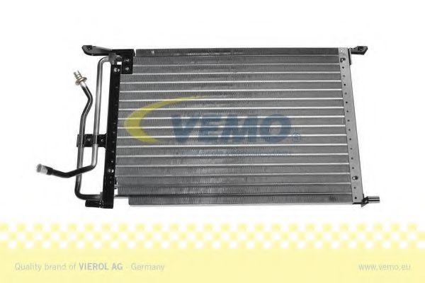 Радиатор кондиционера VEMO V25-62-0006