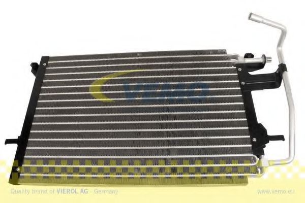 Радиатор кондиционера VEMO V25-62-0007
