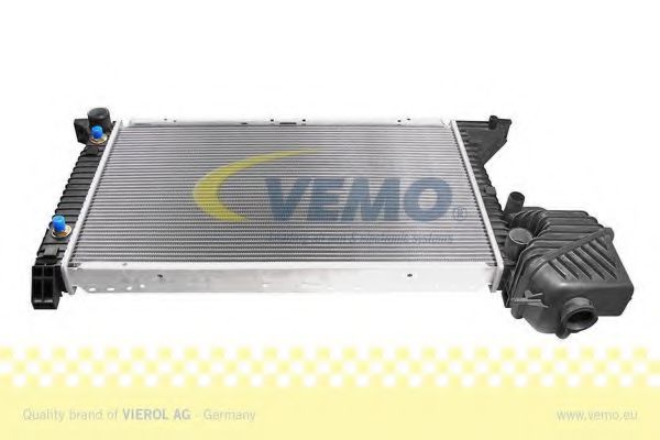 Радиатор охлаждения двигателя VEMO V30-60-1253