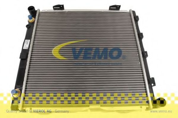 Радиатор охлаждения двигателя VEMO V30-60-1306