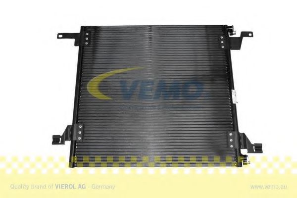 Радиатор кондиционера VEMO V30-62-1017