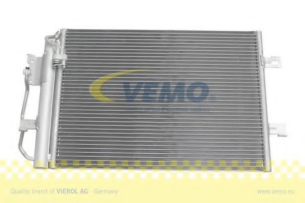 Радиатор кондиционера VEMO V30-62-1019