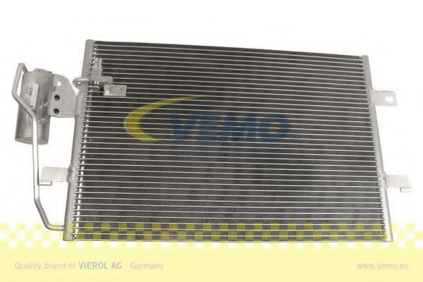 Радиатор кондиционера VEMO V30-62-1020
