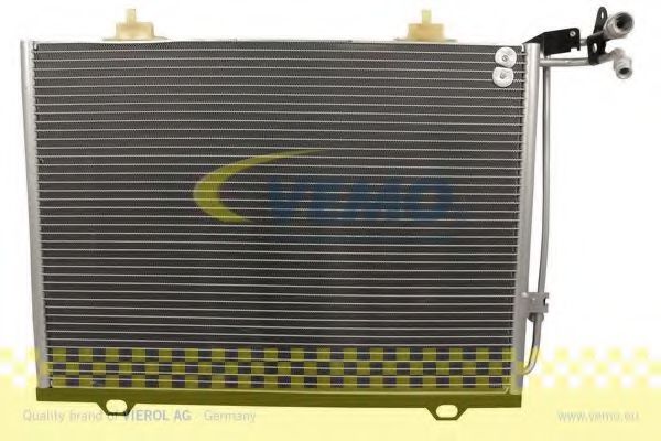 Радиатор кондиционера VEMO V30-62-1022