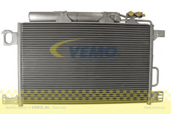 Радиатор кондиционера VEMO V30-62-1048