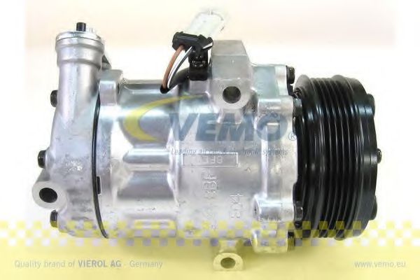 Компрессор кондиционера VEMO V40-15-2026