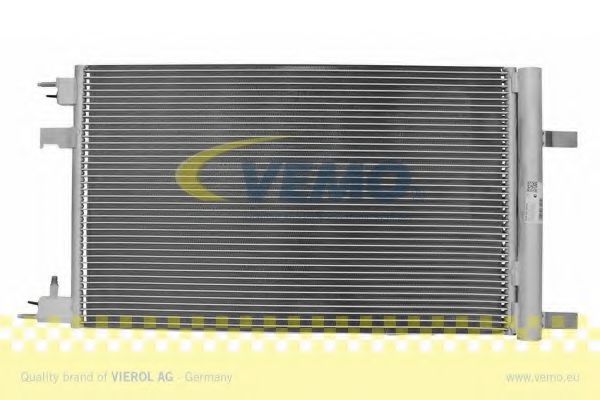 Радиатор кондиционера VEMO V40-62-0038