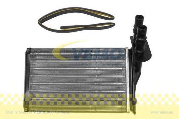 Радиатор печки VEMO V46-61-0010
