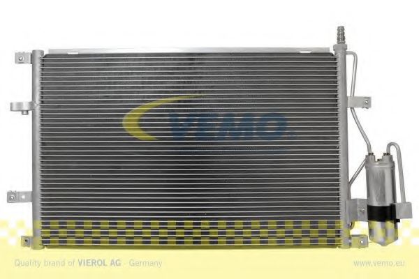 Радиатор кондиционера VEMO V95-62-0005