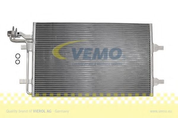 Радиатор кондиционера VEMO V95-62-0015