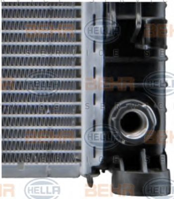 Радиатор охлаждения двигателя BEHR/HELLA 8MK 376 718-021 Радиатор охлаждения двигателя BEHR/HELLA 8MK 376 718-021