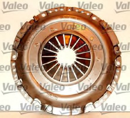 Комплект сцепления VALEO 821240 Комплект сцепления VALEO 821240