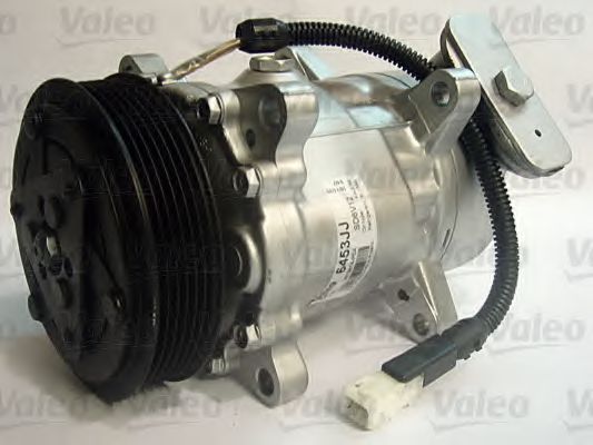 Компрессор кондиционера VALEO 813814