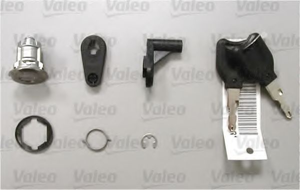 Цилиндр замка RENAULT 805027132R Цилиндр замка RENAULT 805027132R