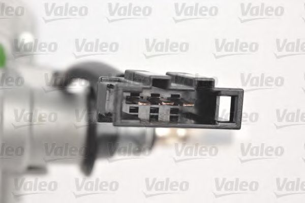 Двигатель стеклоочистителя VALEO 403724