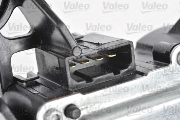 Двигатель стеклоочистителя VALEO 404849