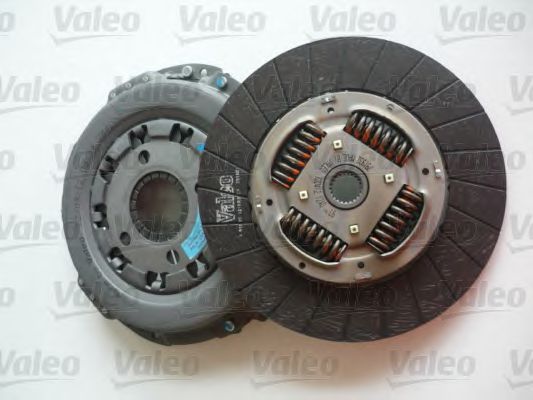 Комплект сцепления VALEO 826204 Комплект сцепления VALEO 826204