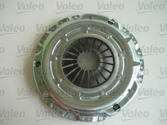 Комплект сцепления VALEO 826704 Комплект сцепления VALEO 826704