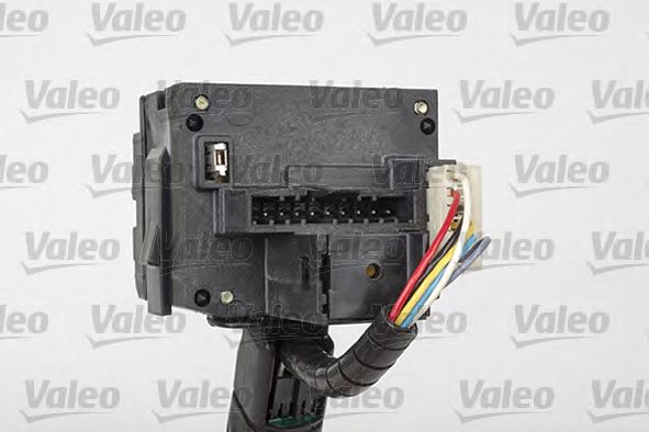 Под рулевой переключатель valeo 251581