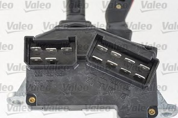 Под рулевой переключатель VOLVO 1594542 Под рулевой переключатель VOLVO 1594542