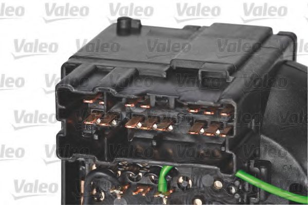 Под рулевой переключатель VALEO 251686 Под рулевой переключатель VALEO 251686