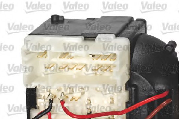 Под рулевой переключатель VALEO 251688 Под рулевой переключатель VALEO 251688