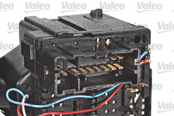 Под рулевой переключатель VALEO 251701 Под рулевой переключатель VALEO 251701