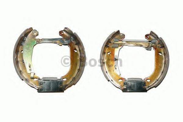 Тормозные колодки барабанные BOSCH 0 204 114 201