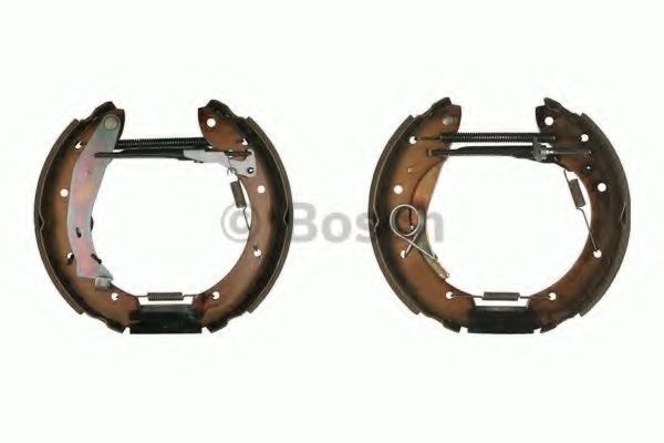 Тормозные колодки барабанные BOSCH 0 204 114 556