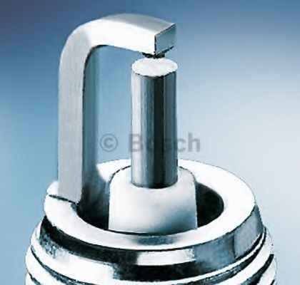 Свеча зажигания BOSCH 0 242 229 590