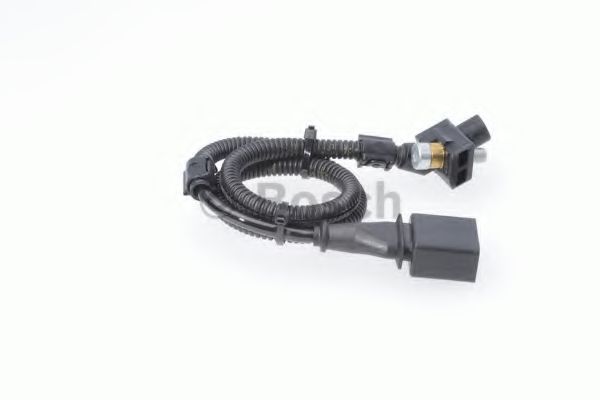 Датчик положения коленвала BOSCH 0 261 210 215