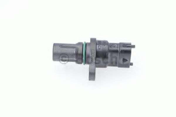 Датчик положения коленвала BOSCH 0 281 002 825
