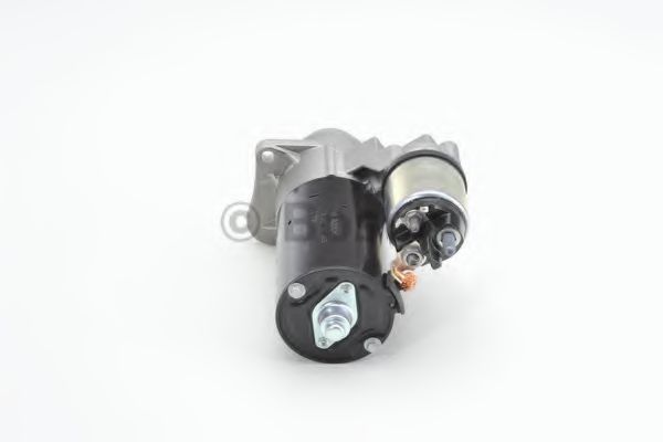 Стартер BOSCH 0 001 137 005 Стартер BOSCH 0 001 137 005