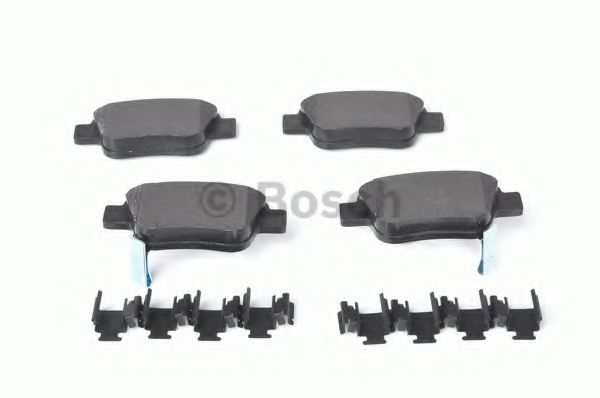 Тормозные колодки BOSCH 0 986 424 798