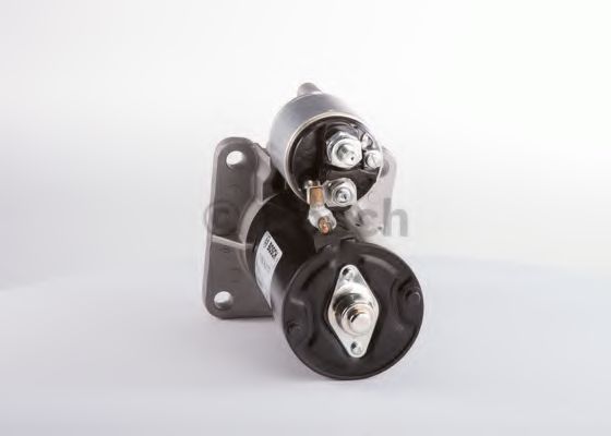 Стартер BOSCH F 000 AL0 137 Стартер BOSCH F 000 AL0 137