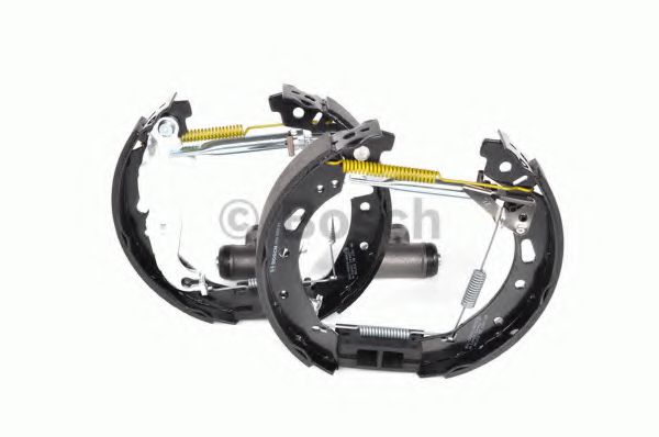 Тормозные колодки барабанные BOSCH 0 204 114 681 Тормозные колодки барабанные BOSCH 0 204 114 681