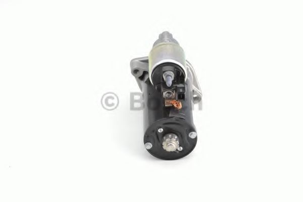 Стартер BOSCH 0 001 138 057 Стартер BOSCH 0 001 138 057