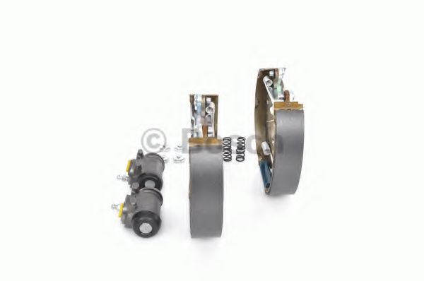Тормозные колодки барабанные BOSCH 0 204 114 199 Тормозные колодки барабанные BOSCH 0 204 114 199