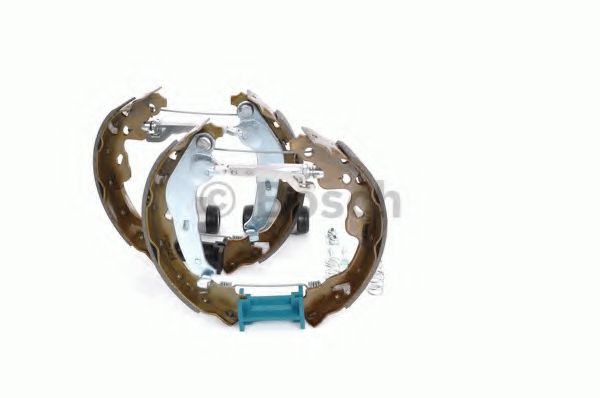 Тормозные колодки барабанные BOSCH 0 204 114 151 Тормозные колодки барабанные BOSCH 0 204 114 151