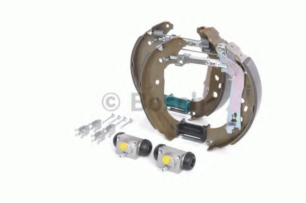 Тормозные колодки барабанные BOSCH 0 204 114 677 Тормозные колодки барабанные BOSCH 0 204 114 677