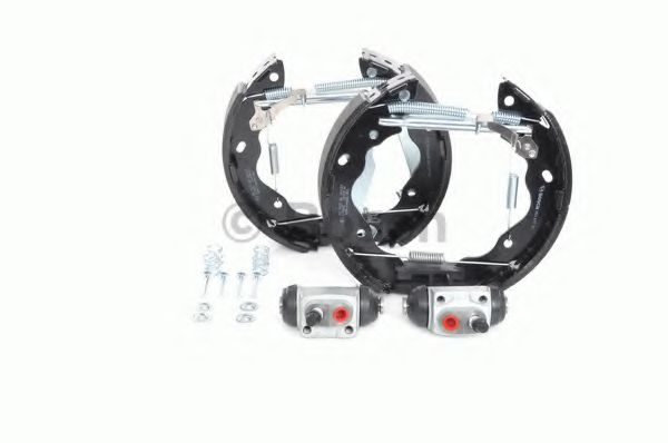 Тормозные колодки барабанные BOSCH 0 204 114 670 Тормозные колодки барабанные BOSCH 0 204 114 670