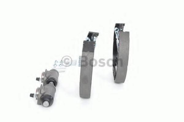 Тормозные колодки барабанные BOSCH 0 204 114 640 Тормозные колодки барабанные BOSCH 0 204 114 640