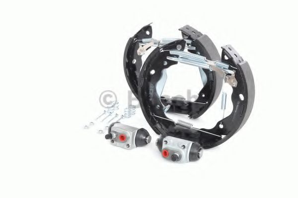 Тормозные колодки барабанные BOSCH 0 204 114 670 Тормозные колодки барабанные BOSCH 0 204 114 670