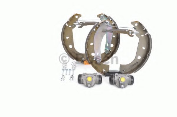 Тормозные колодки барабанные BOSCH 0 204 114 653 Тормозные колодки барабанные BOSCH 0 204 114 653