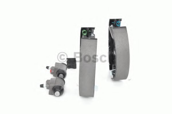 Тормозные колодки барабанные BOSCH 0 204 114 643