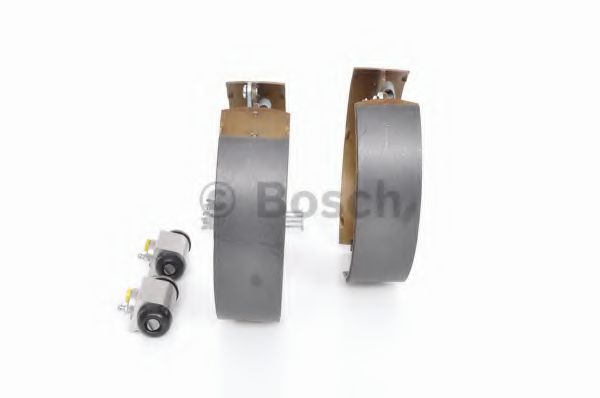 Тормозные колодки барабанные BOSCH 0 204 114 661 Тормозные колодки барабанные BOSCH 0 204 114 661