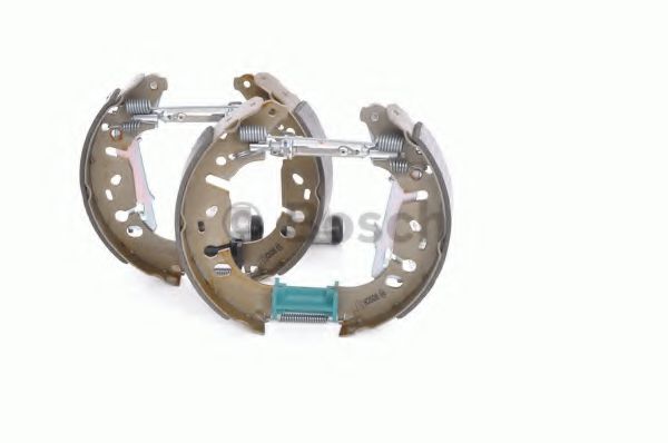 Тормозные колодки барабанные BOSCH 0 204 114 669 Тормозные колодки барабанные BOSCH 0 204 114 669