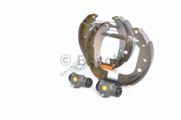Тормозные колодки барабанные BOSCH 0 204 114 653 Тормозные колодки барабанные BOSCH 0 204 114 653
