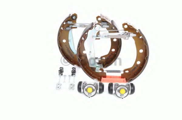 Тормозные колодки барабанные BOSCH 0 204 114 154